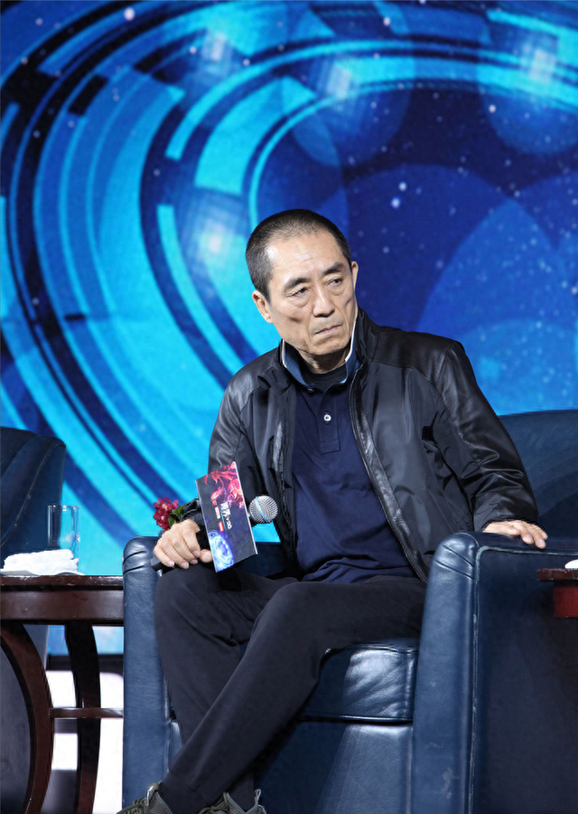 “失踪”半年后，暴瘦100斤的贾玲，打脸了多少流量明星？