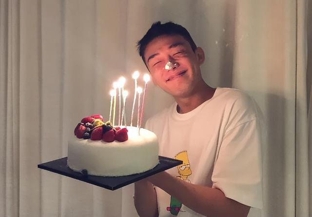 |顶级影帝刘亚仁的陨落,让“隐忍”许久的韩国人,出了口恶气