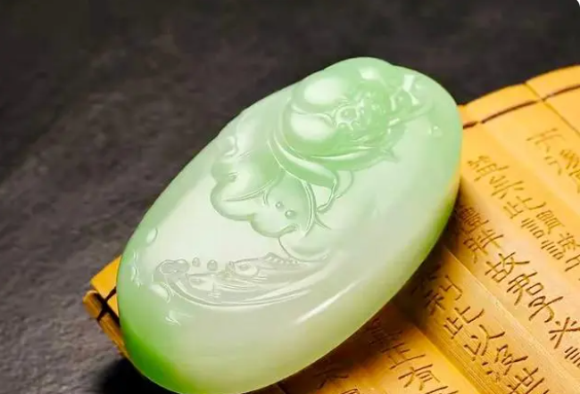 |和田玉中暴发户?新晋转正的青海翠青料!