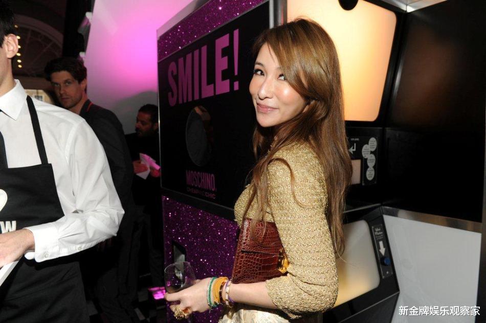 传萧亚轩新男友是荷兰富二代？经纪人回应她仍是单身，粉丝糊涂了