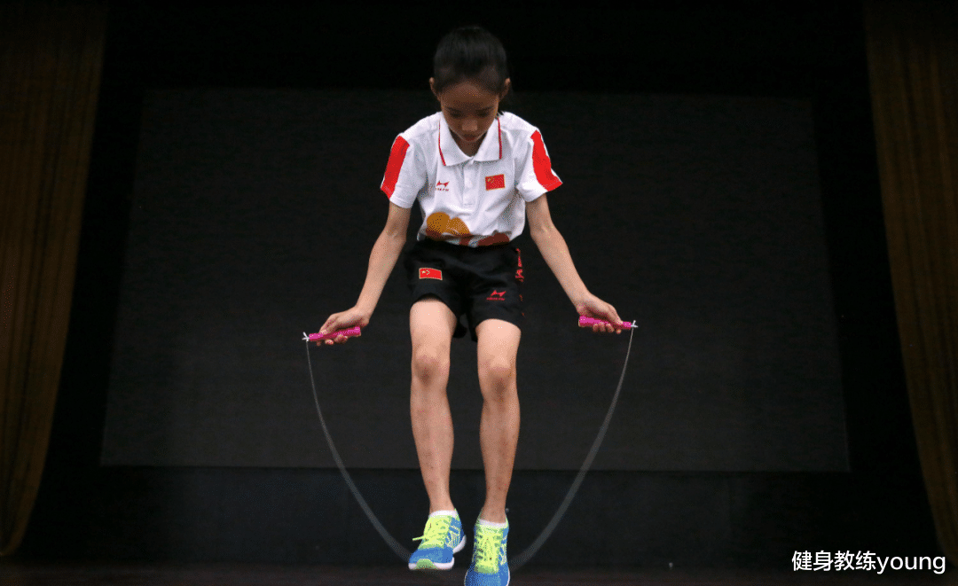 都知道跳绳最减脂,但要怎么跳绳呢?