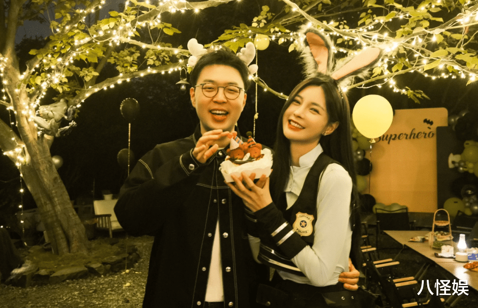 杜海涛沈梦辰携双方父母庆生，夫妻俩合照被指像婆媳，回应圈粉