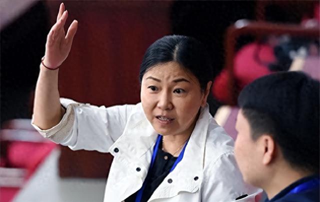 周继红:开除田亮、培养全红婵,把郭晶晶送上裁判席,她什么来头