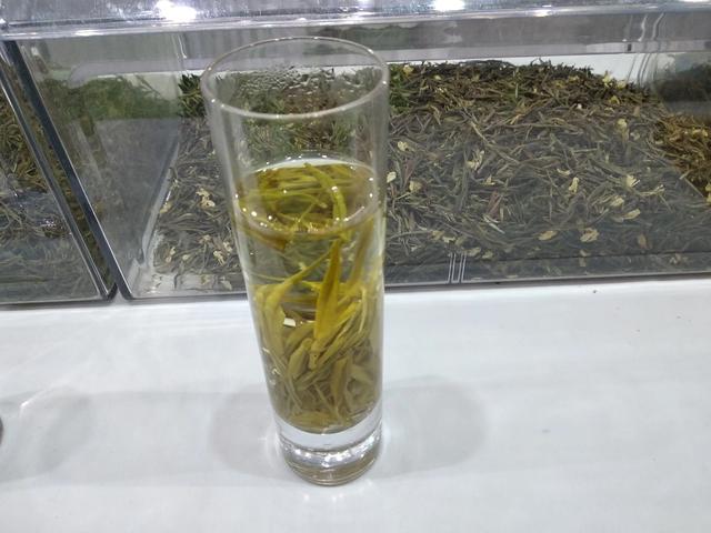 冬天,不能喝绿茶?老茶客:不管喝啥茶,记住3不喝,早知早受益