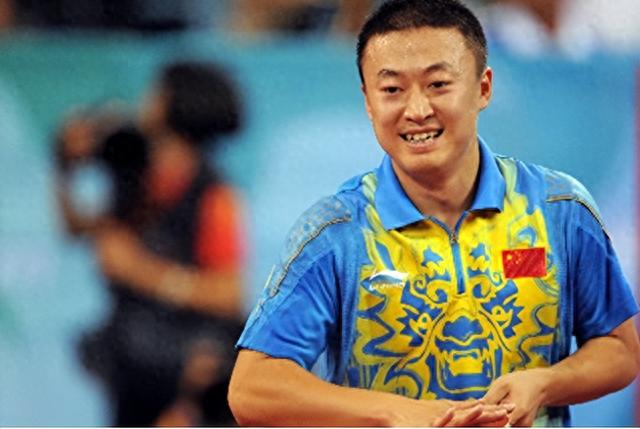 花掉千万家产离婚，42岁马琳因言论惹非议，二婚娶体操女神很幸福