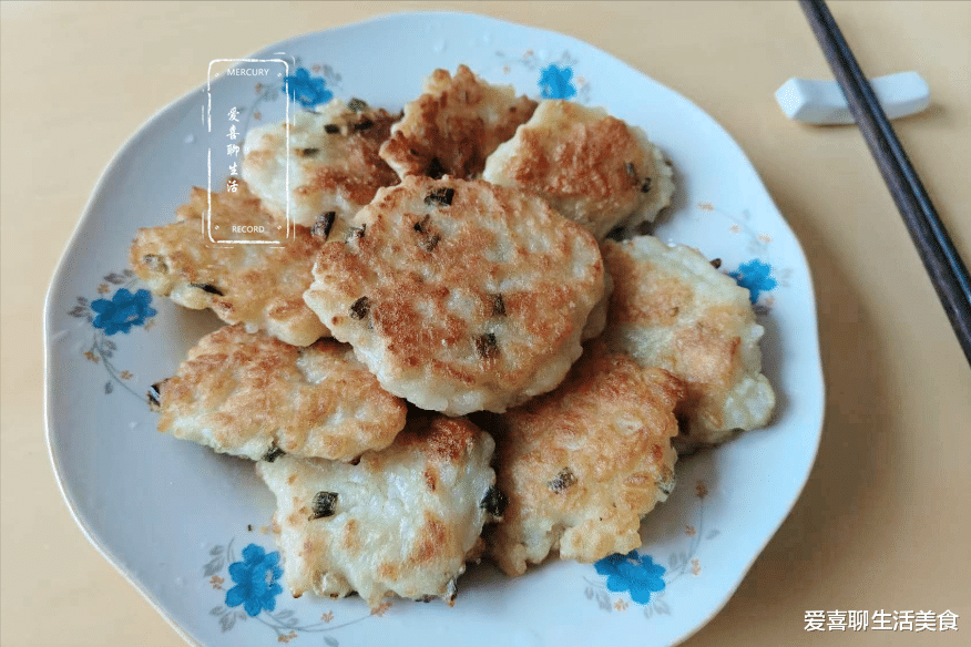 早餐|家有干重活的，早餐給他做這個(gè)吃，鮮香脆爽，管飽抗餓，一盤不夠吃！