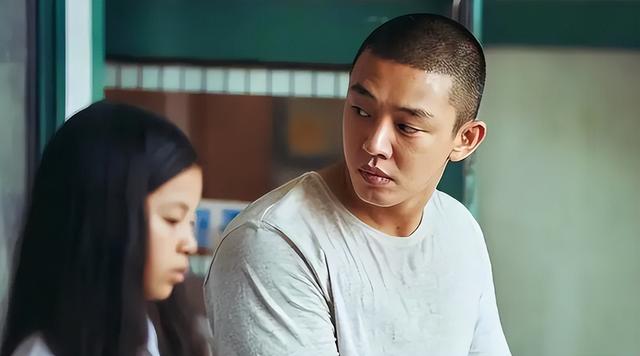 |顶级影帝刘亚仁的陨落,让“隐忍”许久的韩国人,出了口恶气