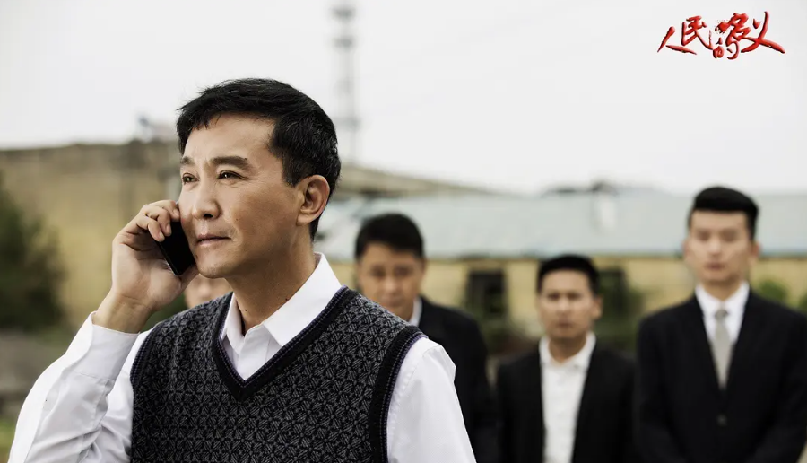 泰勒·斯威夫特|“陆毅们”的尴尬:年轻时靠脸出名,人到中年发现“无路可走”