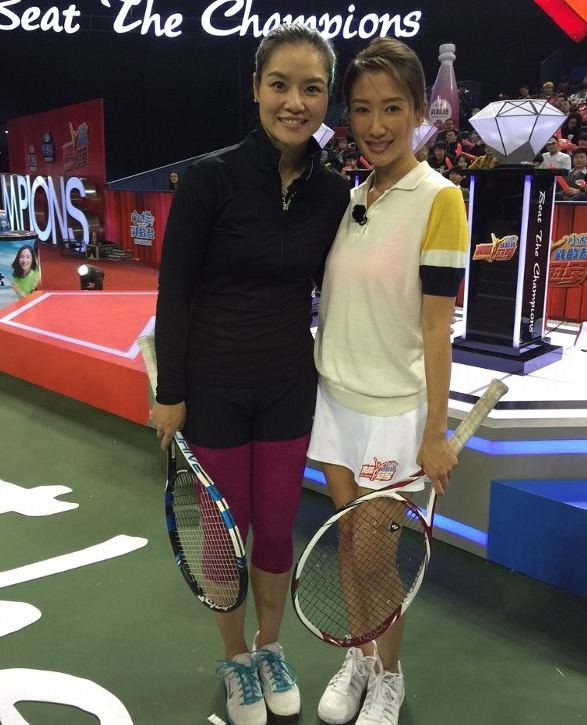 谢婷婷|疑谢婷婷成功转行，官宣勇夺网球赛女双冠军，产女后已息影4年