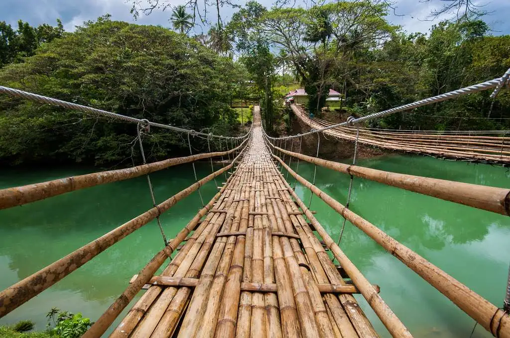 野生动物|全球十座最惊险的吊桥