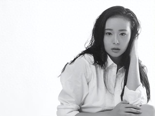 从爆红到“打回原形”，高叶只用了半年，终是步了张小斐的后尘