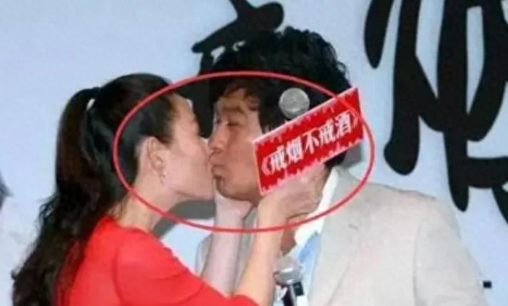 骗粉、私生活混乱、毫无底线的捞金，老戏骨的狐狸尾巴藏不住了!