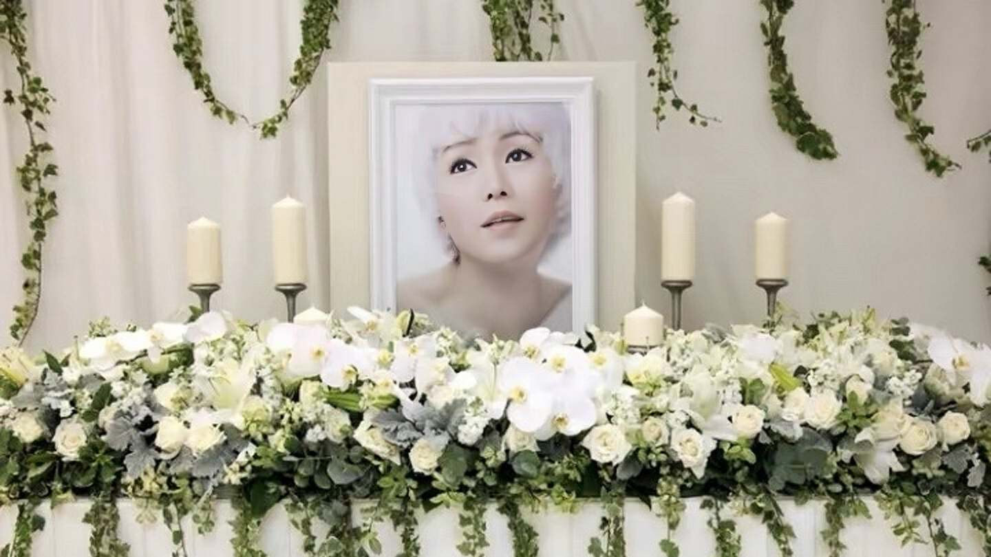 香港知名女星57岁冥寿，好友晒旧照悼念，因胰腺癌离世已11年