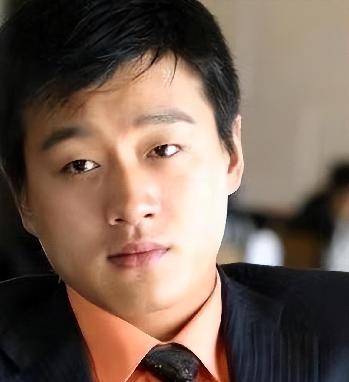 金主入狱，佟大为失踪2年！严屹宽一句话，再次将他推上了风口浪尖