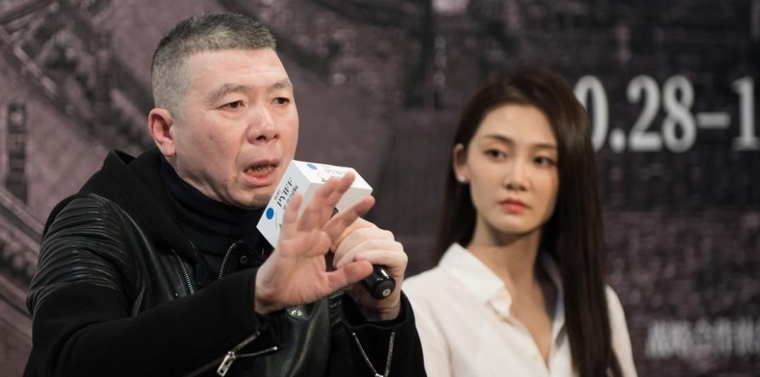 冯小刚直言：她太能装了，一辈子都别想红！更别提拿奖了！