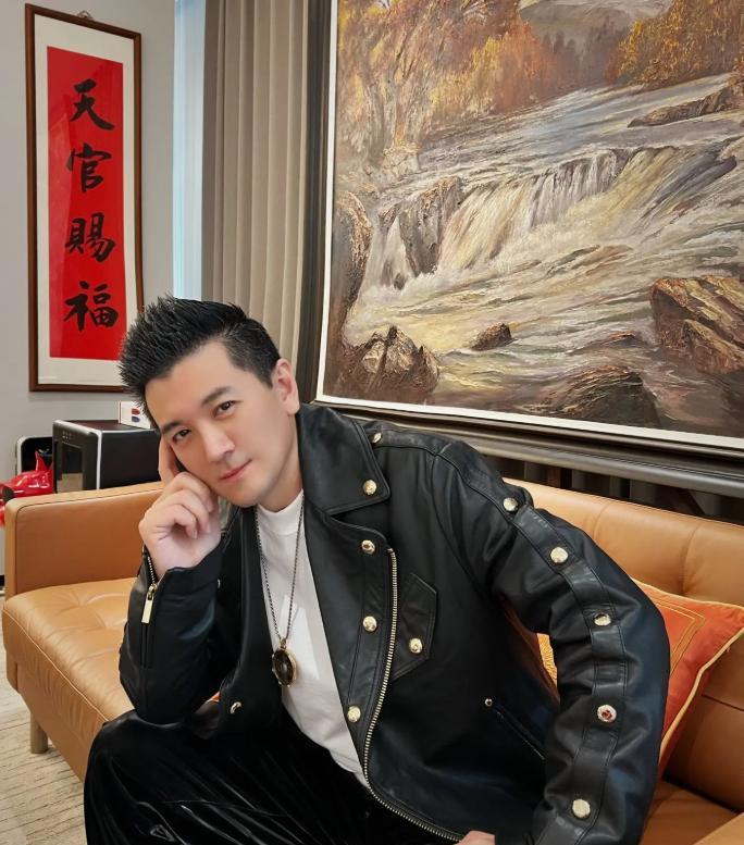 杨子|真离了?杨子为黄圣依庆生,官宣妻子不再是爱人,夫妻合影是旧照