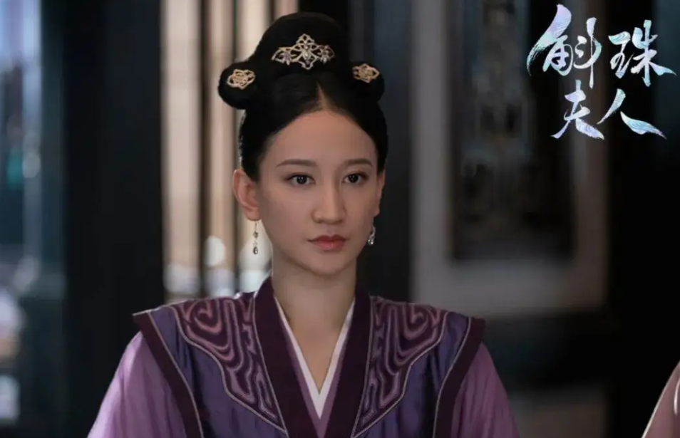 曾泳醍|与任重传绯闻赵宝刚捧不火,曾泳醍至今单身未能与任重走到一起