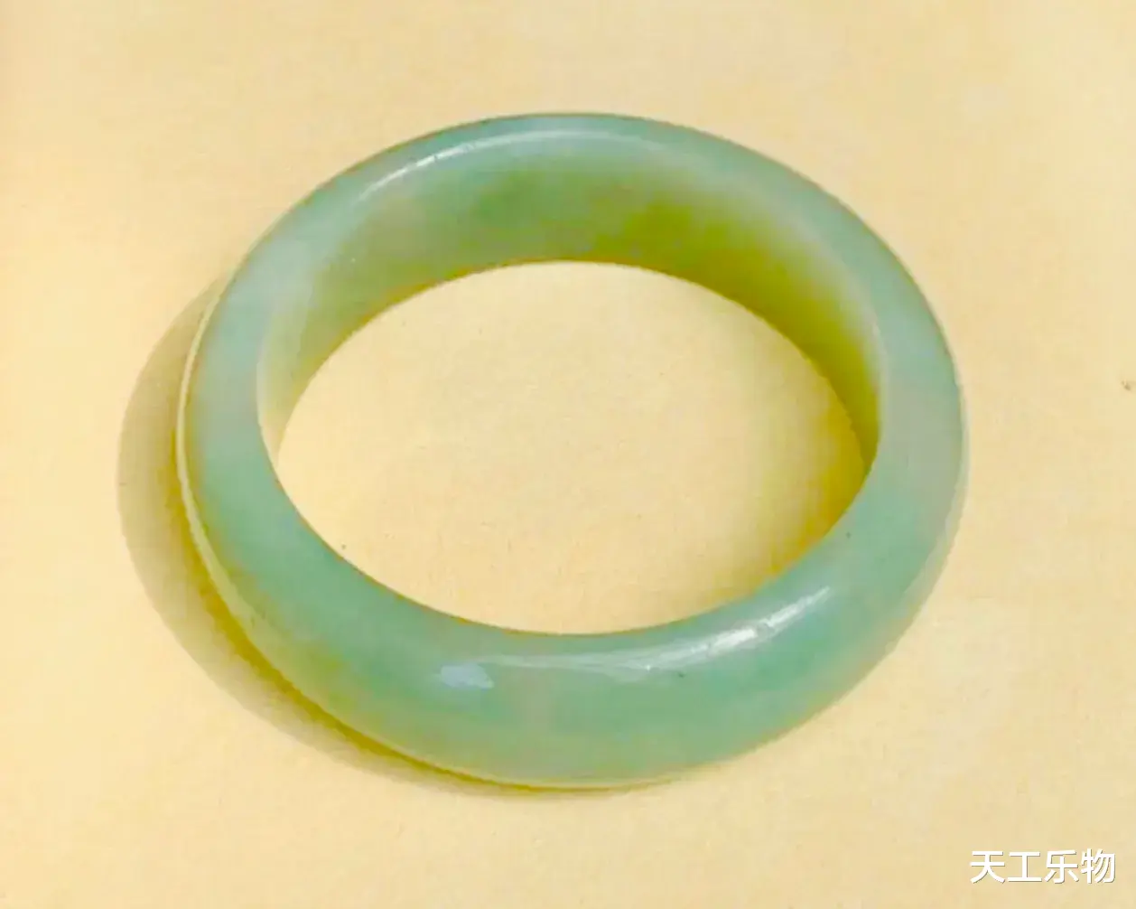 笔洗|猜猜哪种玉石最像和田玉？盘点那些形态各异的石英岩玉！