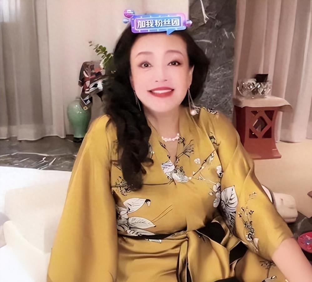 京圈6大富婆曝光,身价过百亿,坐拥北京一条街,娱乐圈只手遮天