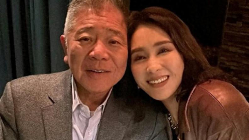 黎姿与老公马廷强庆祝结婚15周年，甜蜜合照幸福满溢！