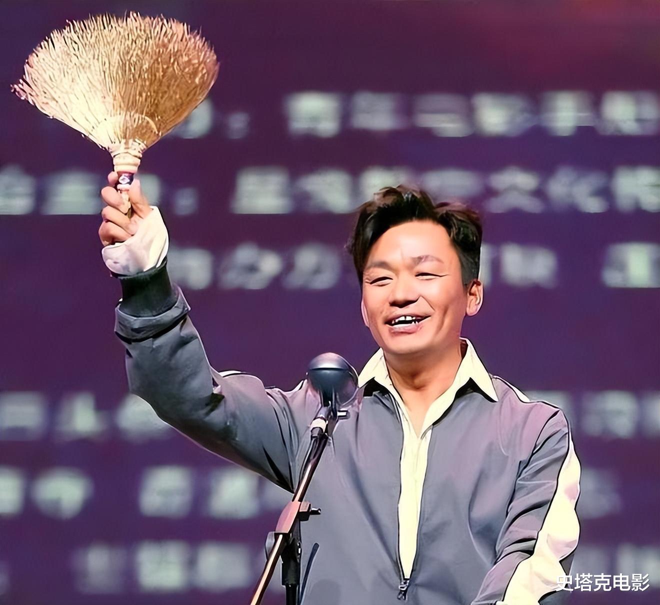 宋喆出狱首露面！闹离婚7年后：王宝强狂赚22亿，马蓉却「稳赢」