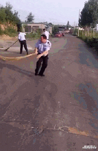 |“总经理办公室这样设计,要不要加厚隔音墙呢?”太有才了