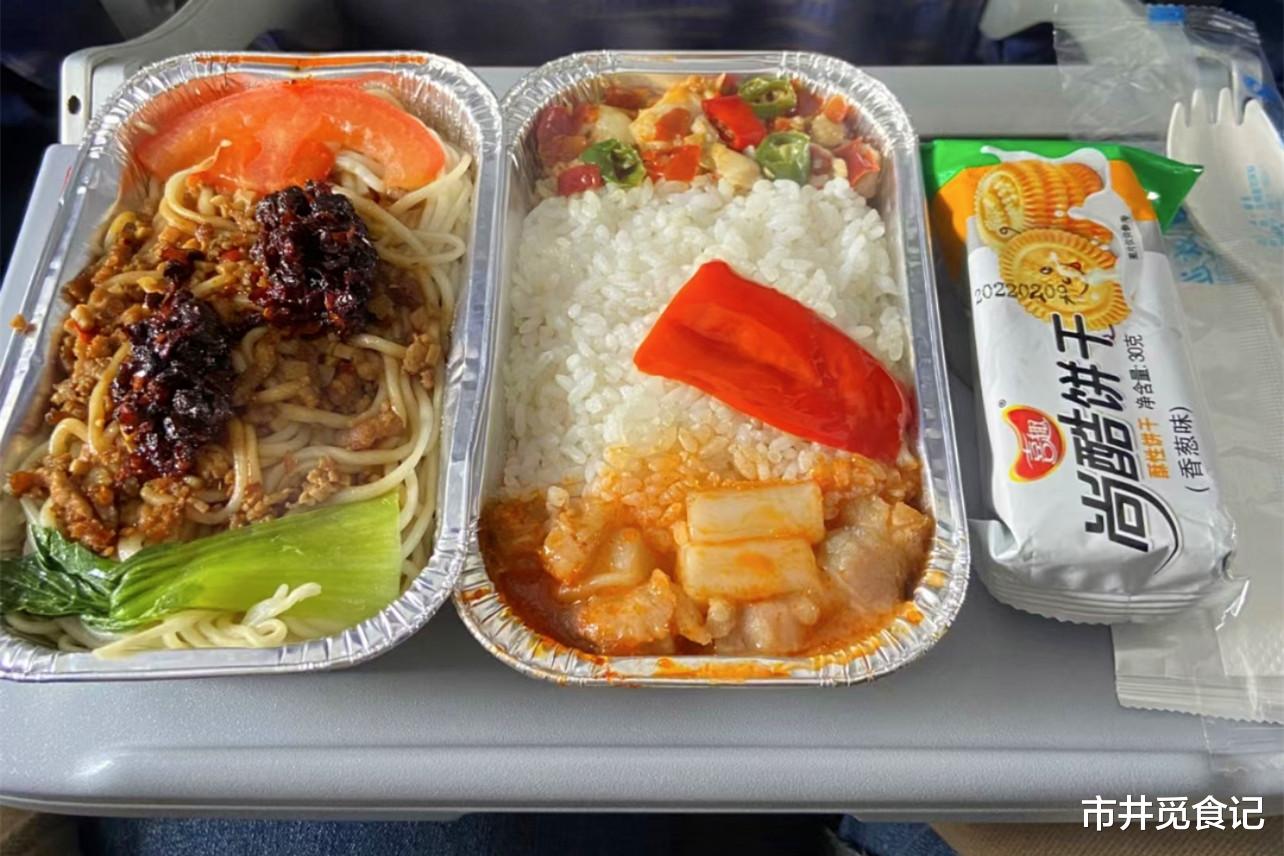 飞机餐|哪家航空公司的飞机餐最好吃?6家公司榜上有名,掐着饭点买机票