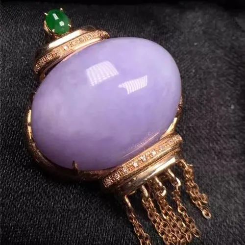 翡翠|翡翠丰富多彩的颜色都是怎么来的?