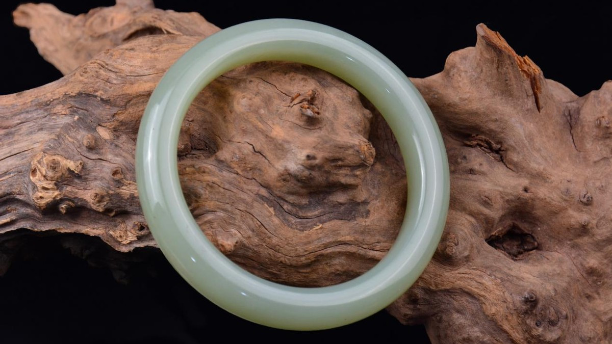 |说真的，和田玉鸭蛋青粉白这种料子，再不收藏就没了！