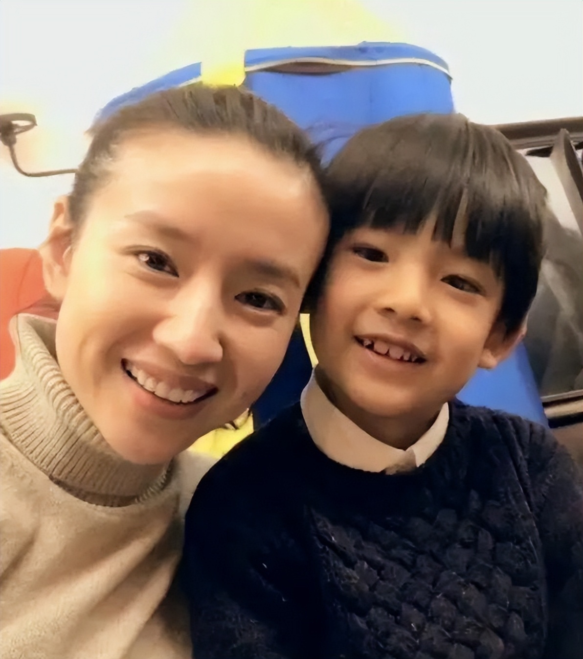 潘粤明的儿子，是梁朝伟的私生子？网友：董洁隐藏太深