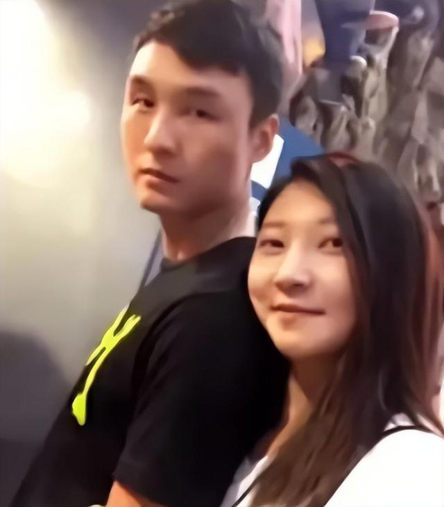 《消失的她》原型:丈夫杀妻现场突现“神秘人”,身份至今仍是谜