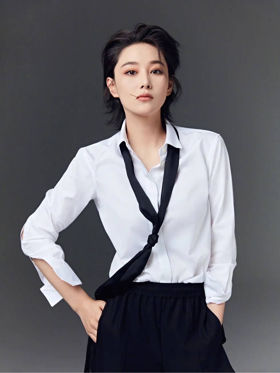 看剪了短发的张馨予就知道,差别很明显 - 时尚资讯(主打网)