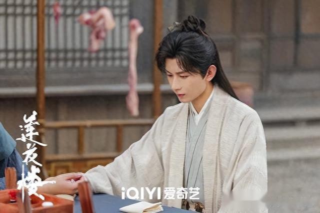 2023暑期演员网络搜寻量TOP10！ 肖战第6，檀健次赢杨洋，热巴第3