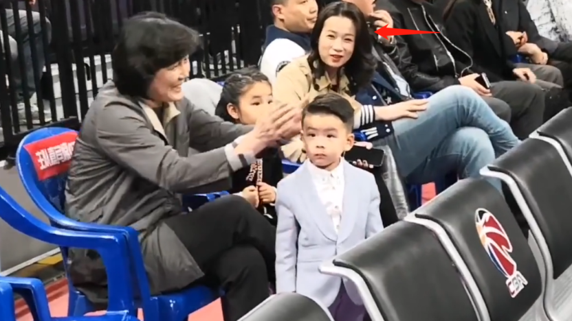 杨鸣婚变风波升级!小三账号被扒出,回应怀孕爆料,态度很嚣张