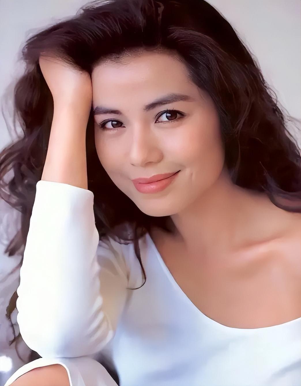 |“香港之子”晚节不保,周润发跌落神坛,一切全是伪装