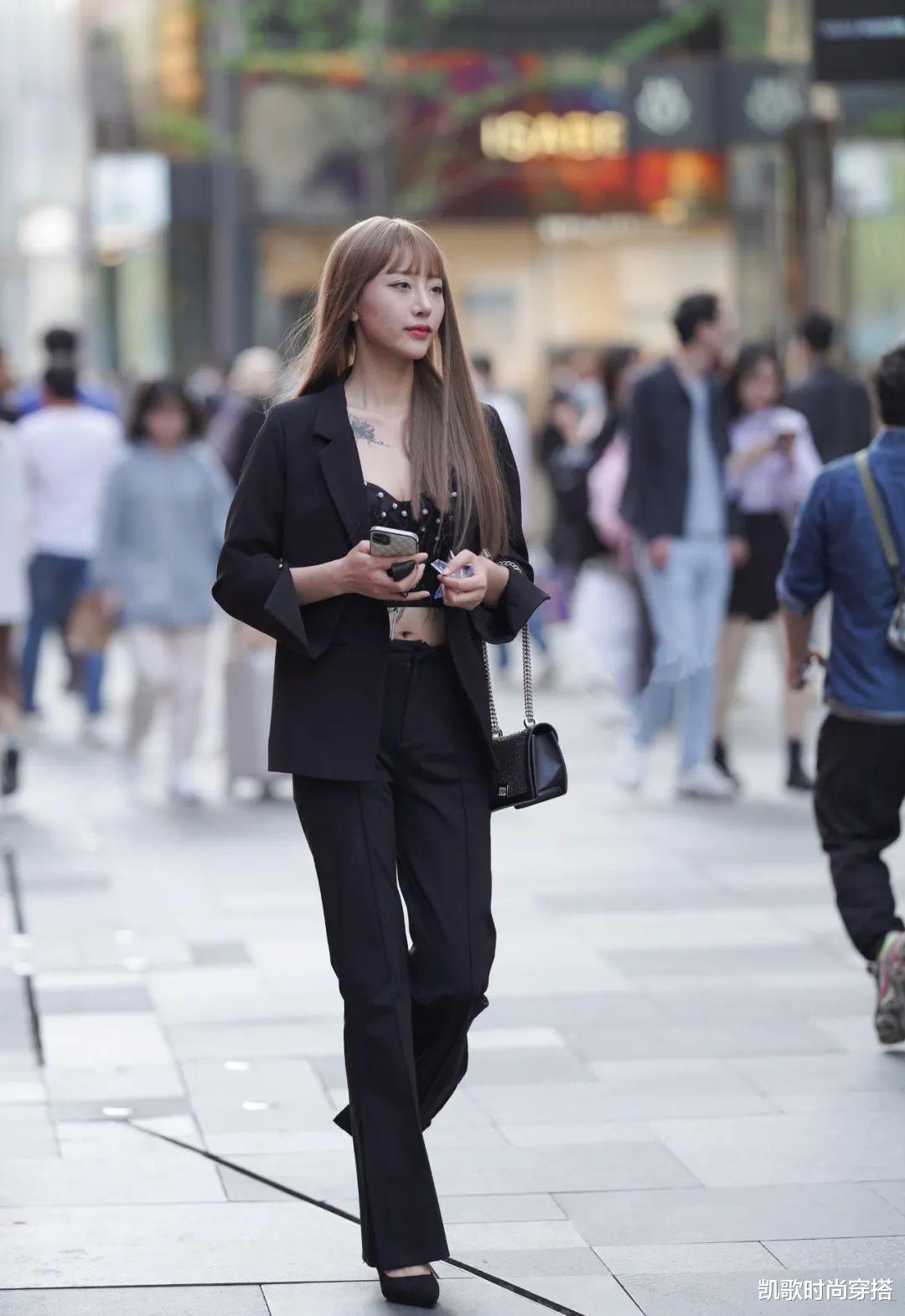 清爽洋气的穿搭，青春时髦真耐看