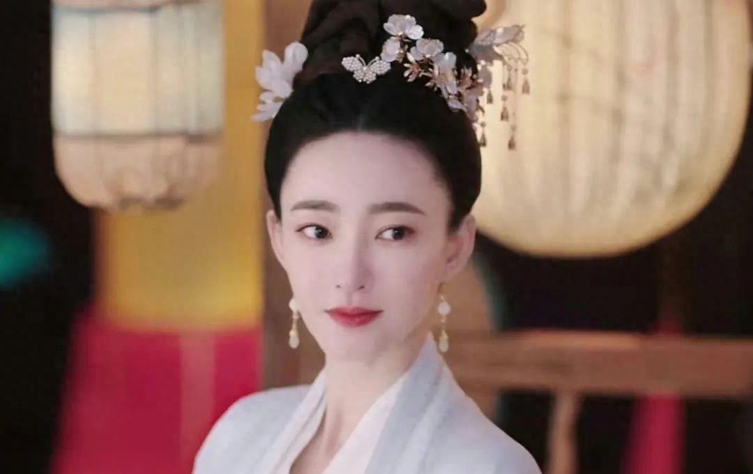 冯绍峰新剧首波口碑出炉了！观众的评价和打分都“一针见血”