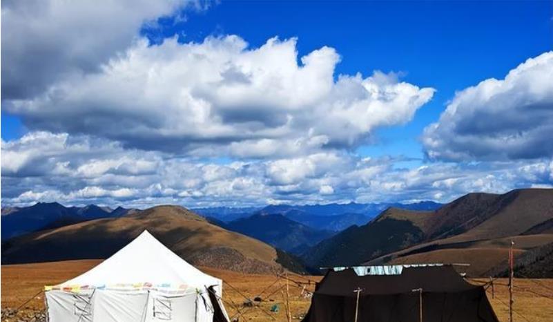 西藏|在西藏看到白色帐篷，为啥要躲着？老牧民直言：进去谁也帮不了你