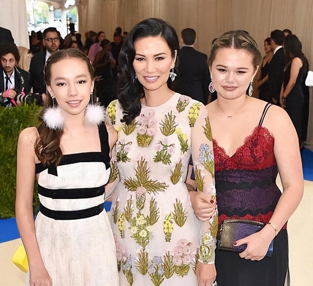 92岁默多克宣布退休,继承之战长子胜出,邓文迪女儿彻底要出局?