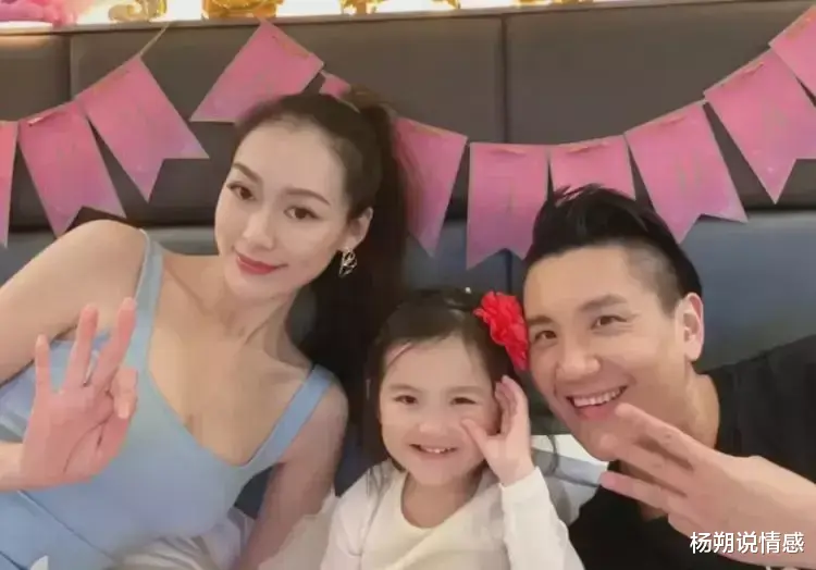 |秦汉一家近况曝光！因帮儿子带娃产生分歧，爱子当爸5年仍不婚