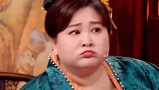 消失一年暴瘦一百斤，贾玲从女汉子变回女神照曝光，本人还没回归