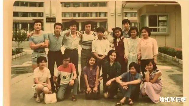 陈凯歌|事实证明，56岁金龟子，又是一个“晚节不保”的艺术家