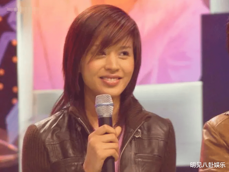 当年张艺谋与19岁嫩模进入酒店,面对记者,模特的回答太直白了