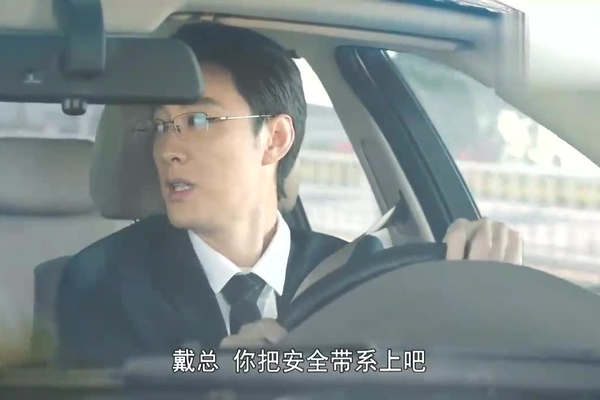 驾驶|给老板开车的司机,职场中的佼佼者