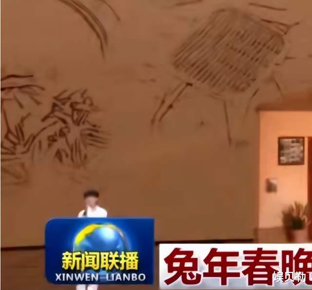 春晚|春晚6个名场面：张若昀反差大、黄渤9年审美不变、周深痛并快乐着