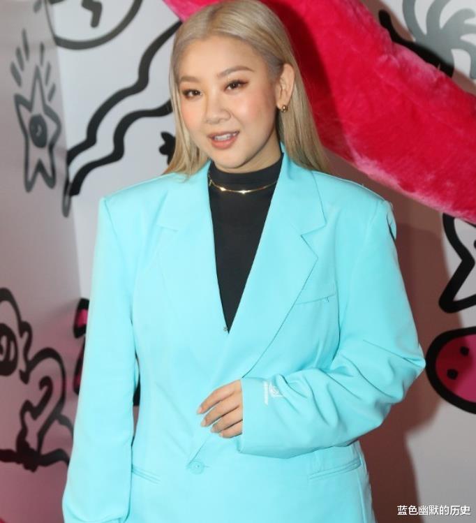 郑欣宜|郑欣宜与前任出游，复合再添实锤！曾跪求其中一任男友仍遭抛弃