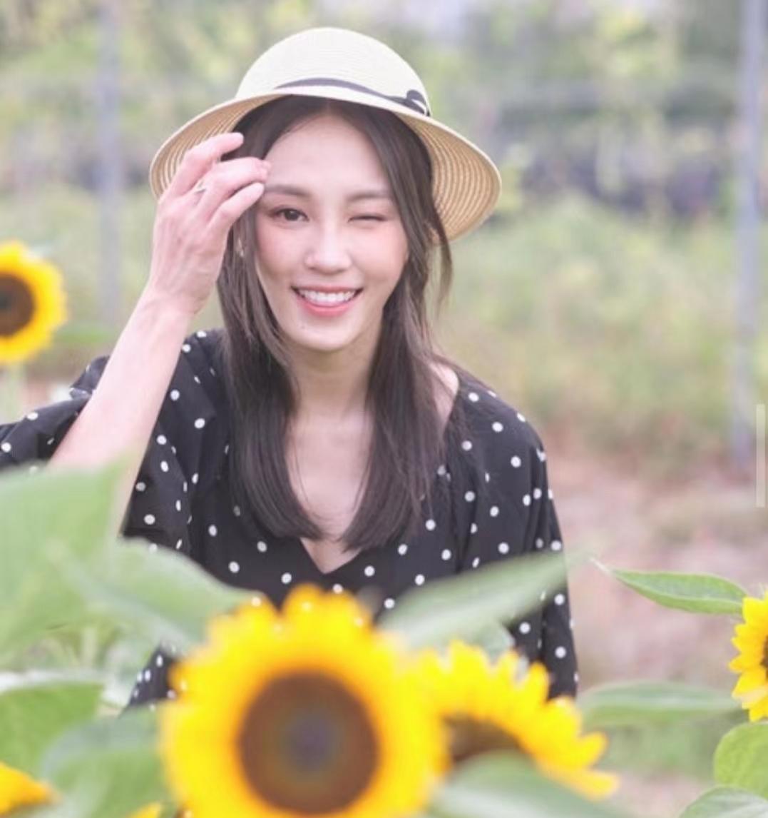 TVB|被雪藏3个月首度现身幕前,TVB小花剧组回归无期,现况更现幸福肥