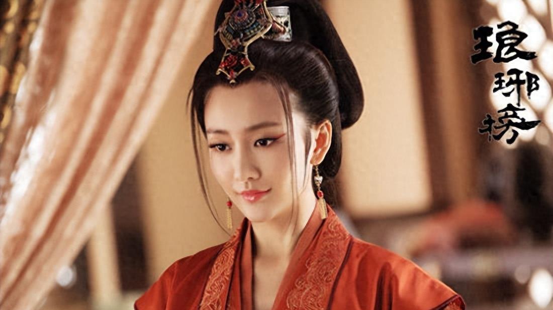 现世报来了，40岁王鸥丑闻遭到曝光，遮羞布彻底被扒光