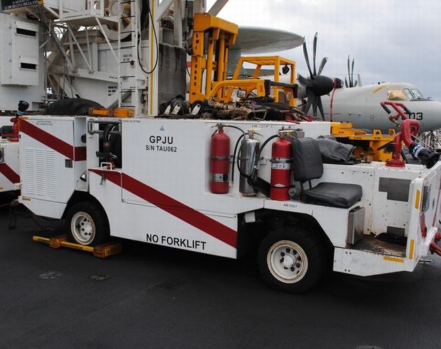 中国每年都要花钱进口消防车,航母导弹都能造,难道造不出消防车?