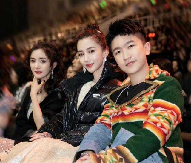 Angelababy|《奔跑吧》路透曝光,baby和男闺蜜张大大比心,不受前夫合照影响